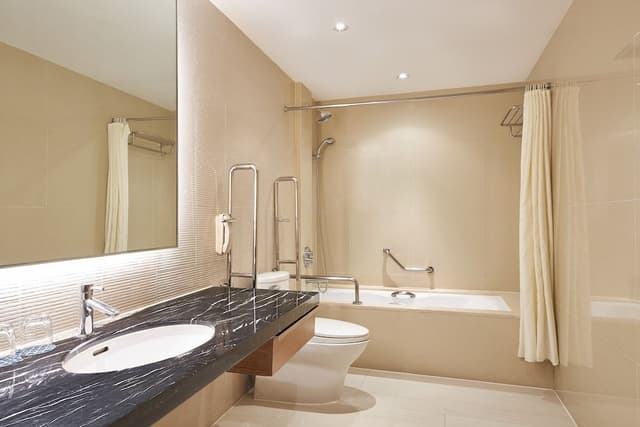 Room, 2 Double Beds, City View