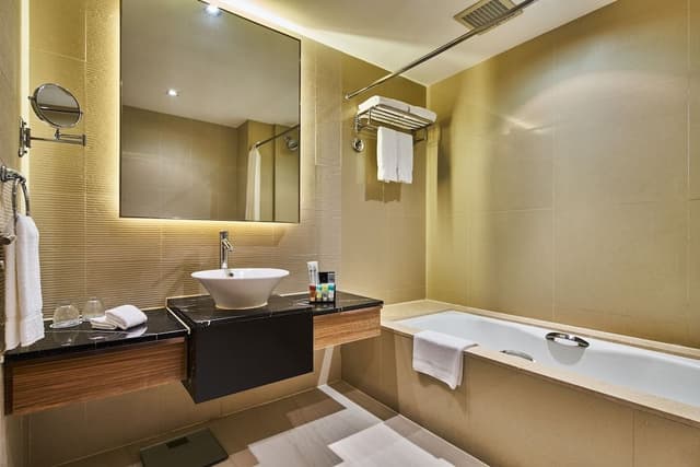 Room, 2 Double Beds, City View