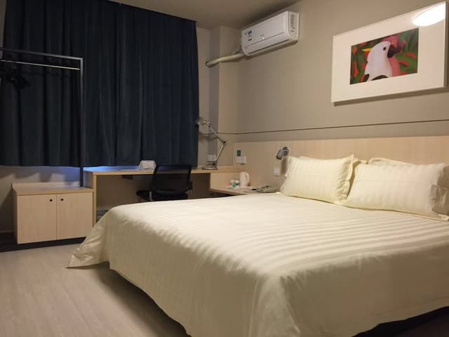 Business Room