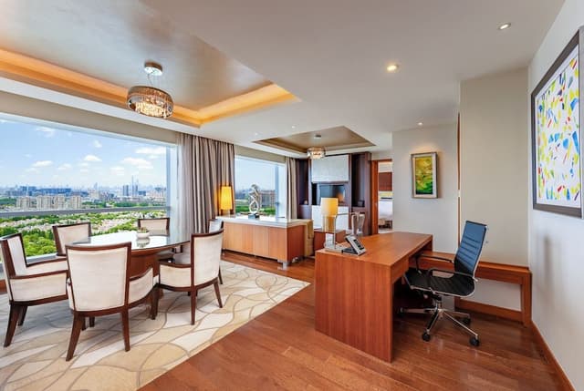 Suite, 1 Bedroom, Club Lounge Access (Dining)
