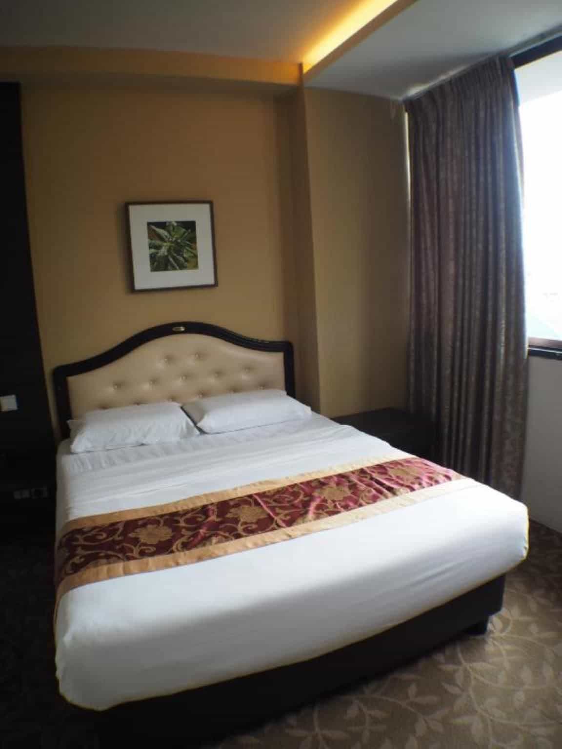 L Hotel @ Broadway L Hotel @ Broadway