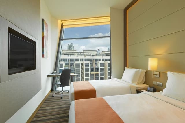 Standard Room, 2 Twin Beds (Top Floor, Free Breakfast)