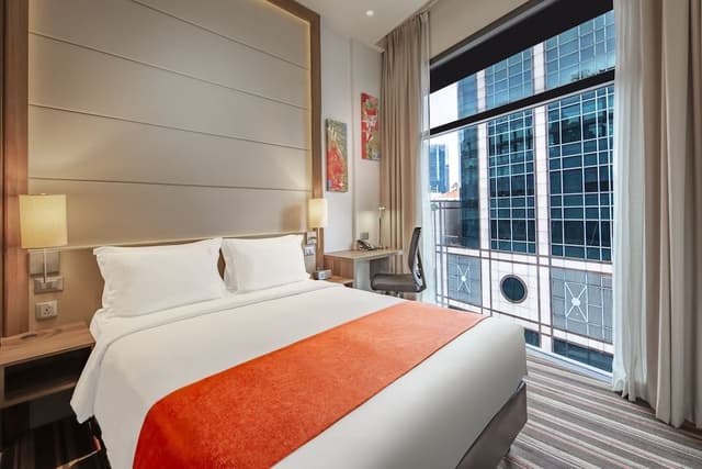 Standard Room, 1 Queen Bed (MBS View ,Top Flr, Free Breakfast)