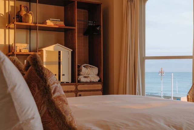Guest Room, Sea View