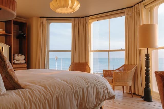 Guest Room, Sea View
