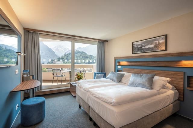Double Room Twin Deluxe (7th to 14th floor)