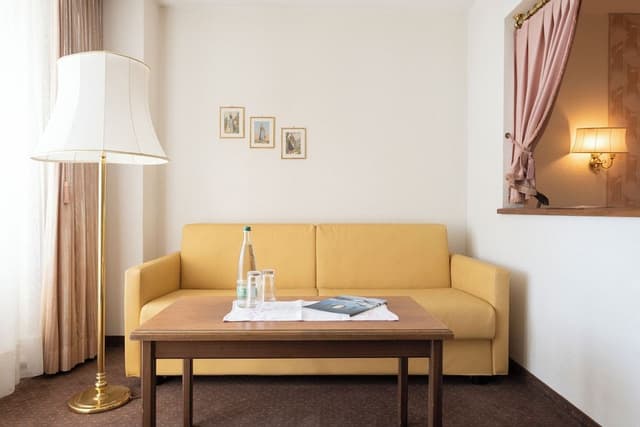 Junior Twin Room, Balcony, Lake View