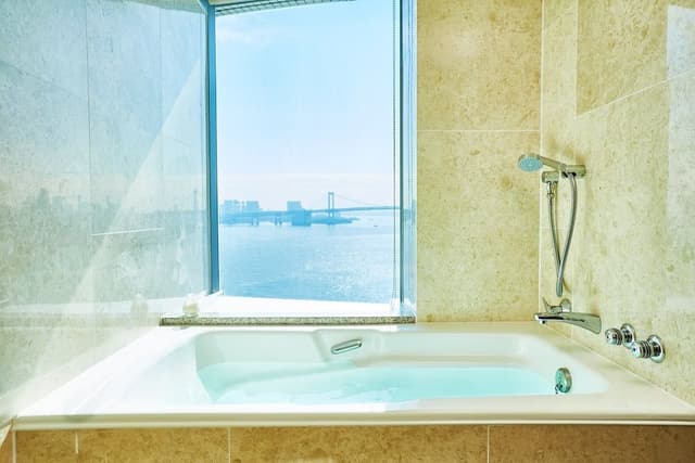 Premium Room, 1 King Bed, Club Lounge Access, Bay View (Japanese)