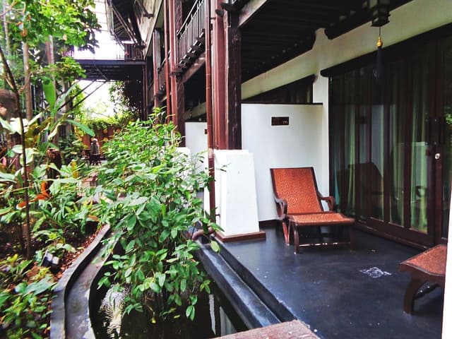 Deluxe King Ground Floor