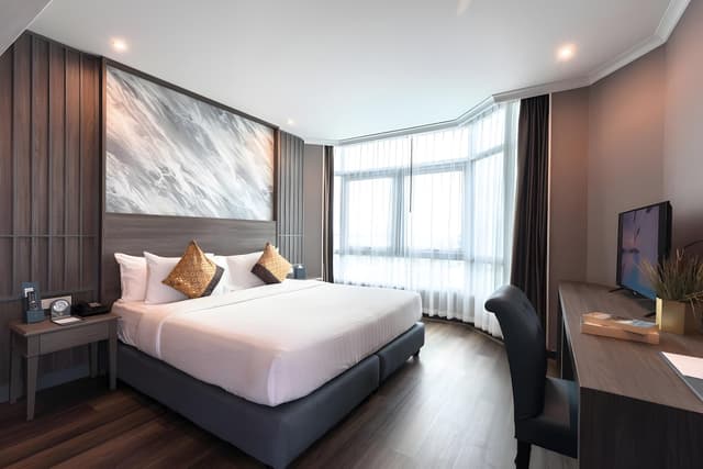 Grand Suite Airport View
