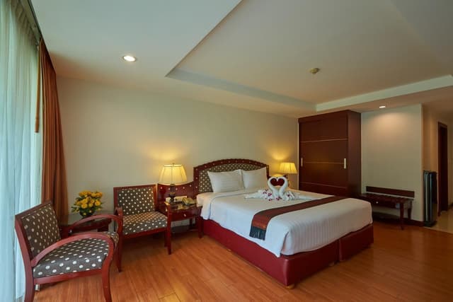 Superior King Room