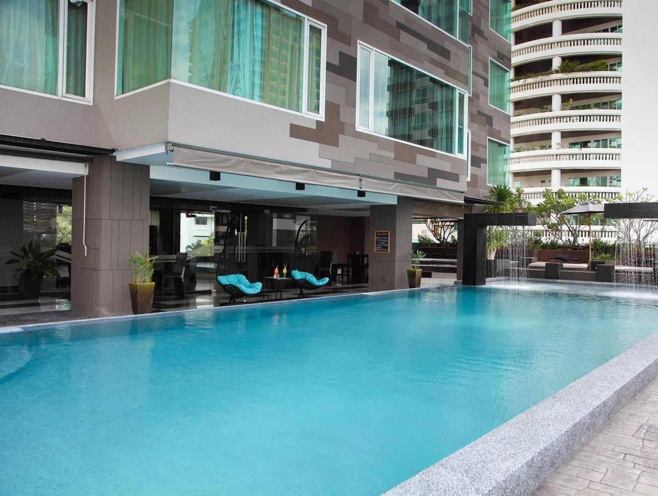 Golden Tulip Mandison Suites2