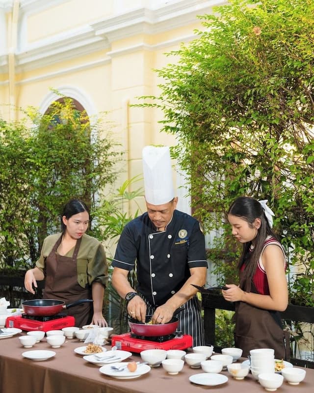 Luxury Suite, River View (Chao Praya)