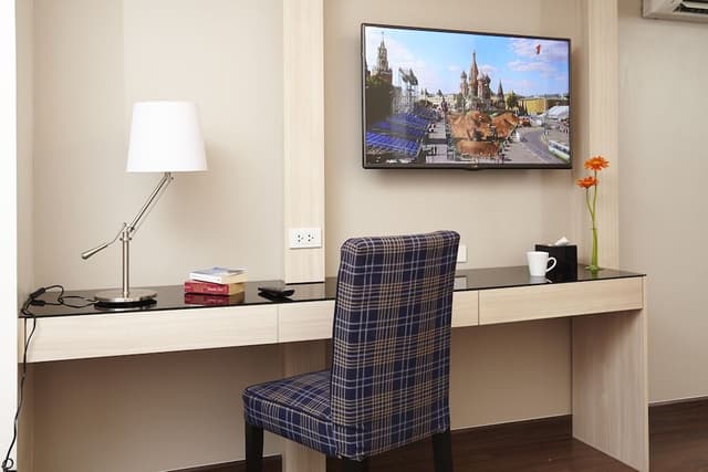 Deluxe King Room