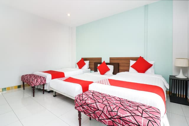 Deluxe Triple Room