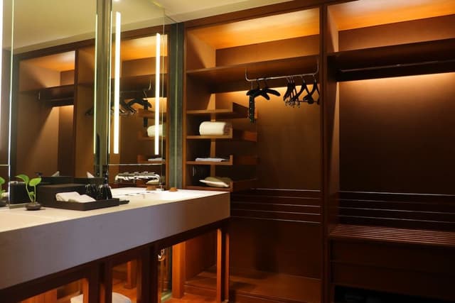 Edge Suite