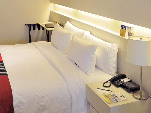 Grand Deluxe King Bed