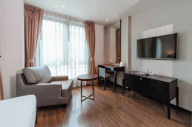 Superior Room, 1 King Bed
