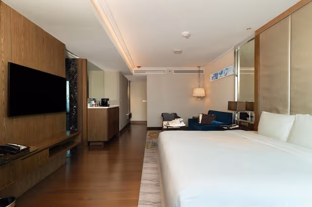 Junior Suite (Lounge Access)