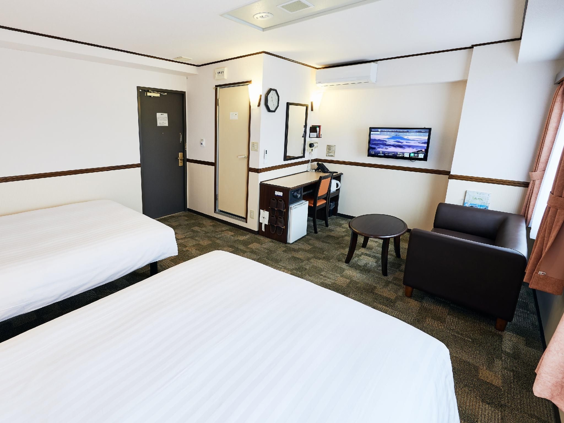 โทะโยะโกะ อินน์ โอซาก้า อิตะมิ แอร์พอร์ต (Toyoko Inn Osaka Itami Airport)2
