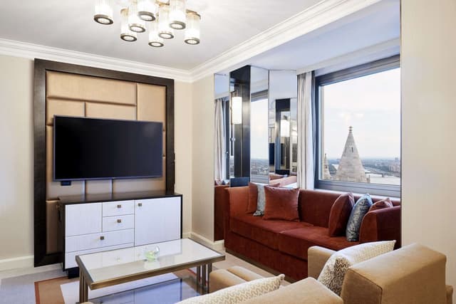 KING JUNIOR DANUBE SUITE