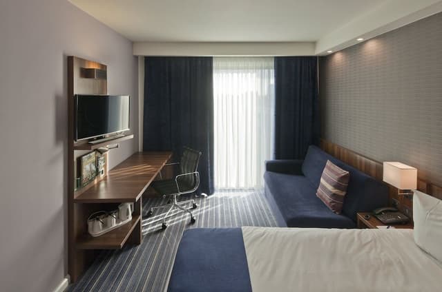 Standard Room, 1 Double Bed (with Free Hot Breakfast)