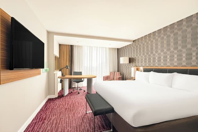 Standard Room, 1 King Bed (Top Floor)