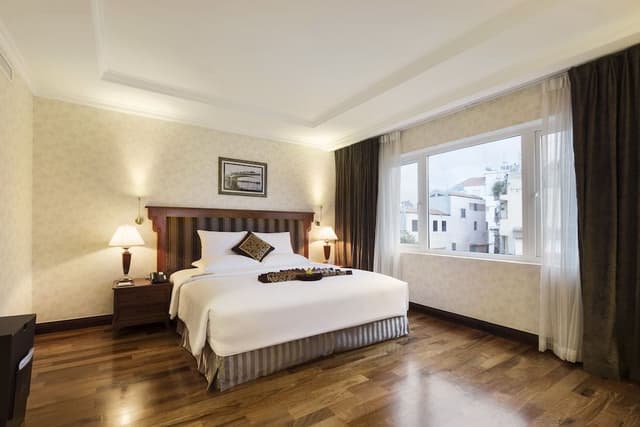 Governor Suite King