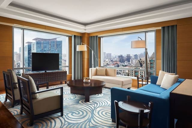 Executive Lounge Access, Executive Suite, 1 King Bed