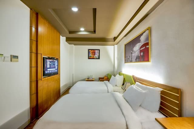 Deluxe Twin Room with complimentary daily snack