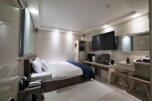 โรงแรมเอ็มดับบลิว (MW Hotel)3