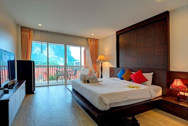Superior Room, 1 King Bed