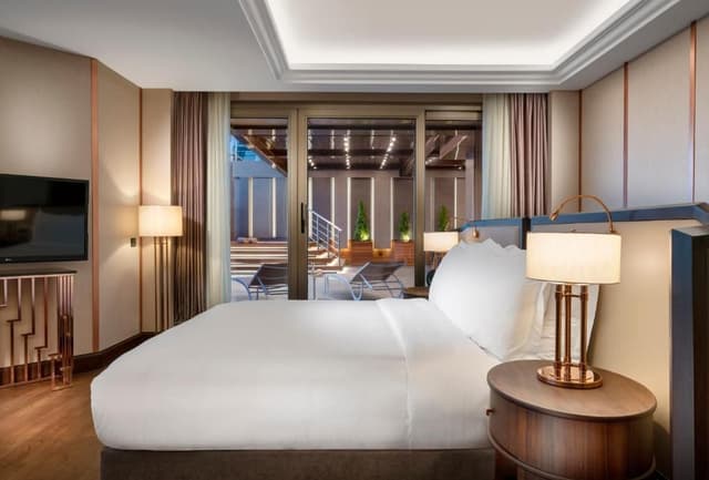 Presidential King Suite with Terrace & Hot Tub - Bosphorus View, Club Lounge Access