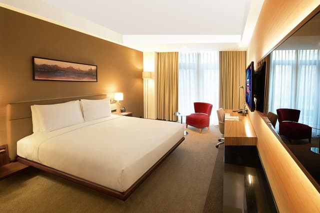 KING GUEST ROOM