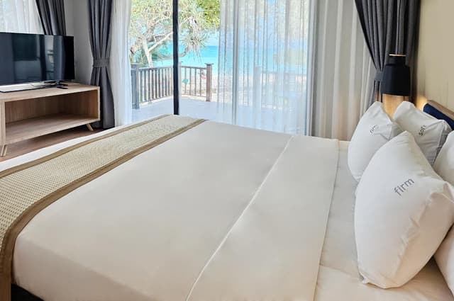 Beachfront Premier PLUS