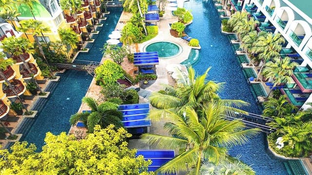 Sunset Deluxe Pool Access