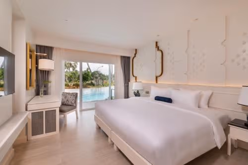 One Bedroom Lagoon Pool Access Suites