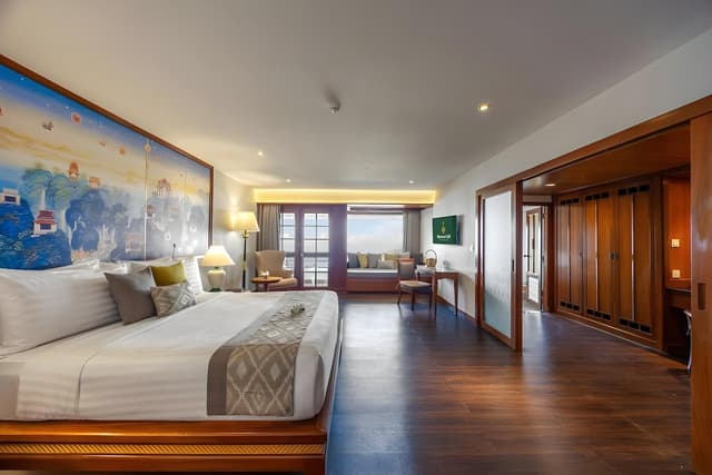 Grand Suite, 1 Double Bed, Jetted Tub (Grand Jacuzzi Suite)
