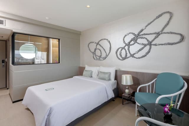 Premium Deluxe Twin Room