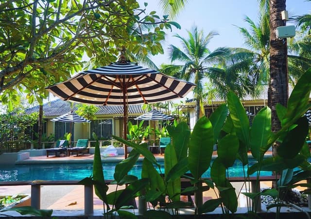 One Bedroom Villa Pool Side