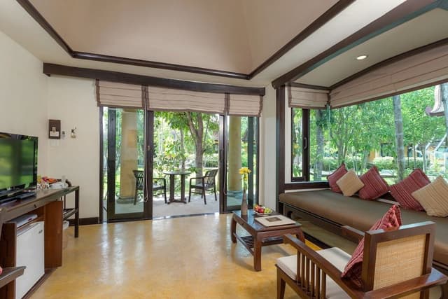 Villa (Tropical)