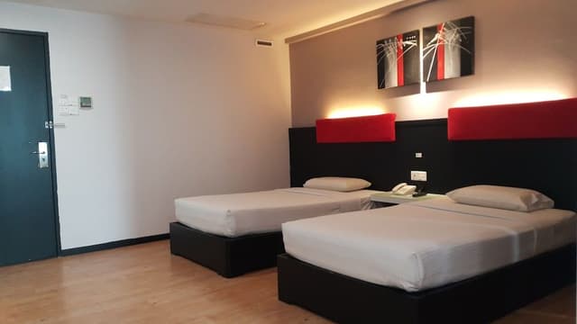 Deluxe Twin Room