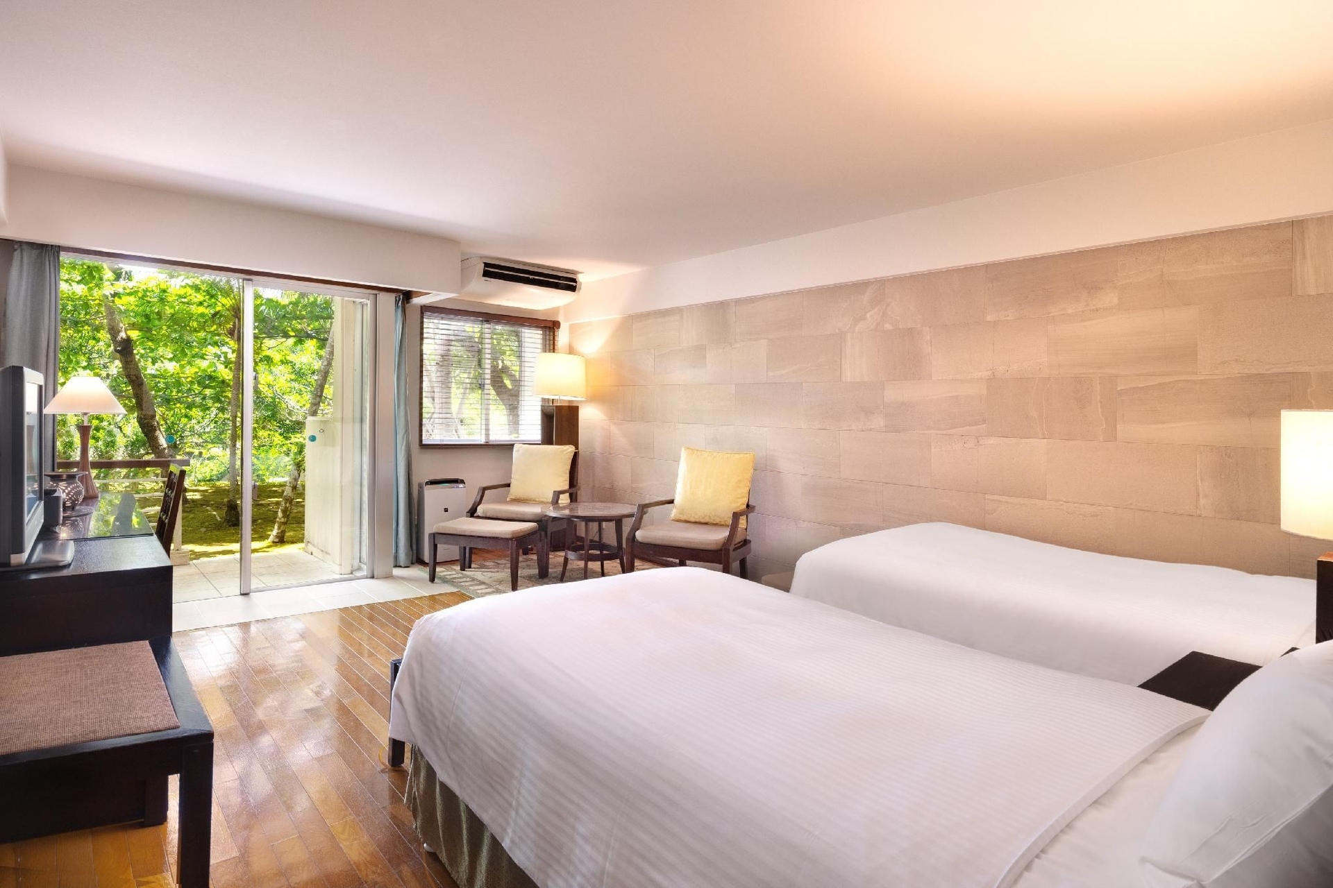 โคโค่ การ์เดน รีสอร์ต โอกินาว่า (Coco Garden Resort Okinawa)1