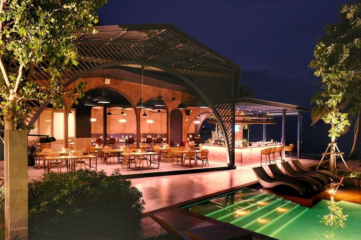 โรงแรมไทยไฟท์ (Thai Fight Hotel)1