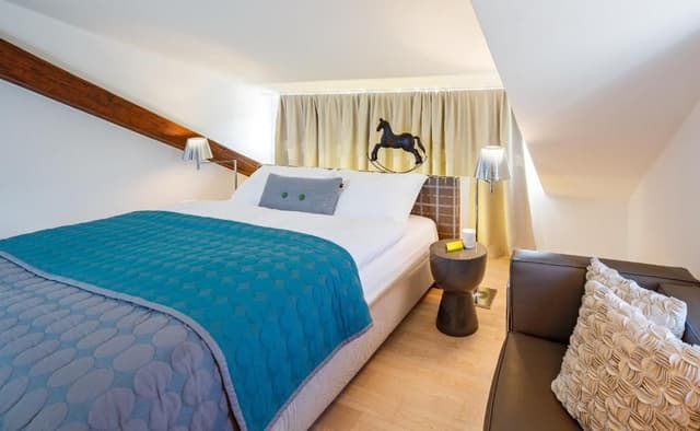 Junior Suite with Terrace and Lake View