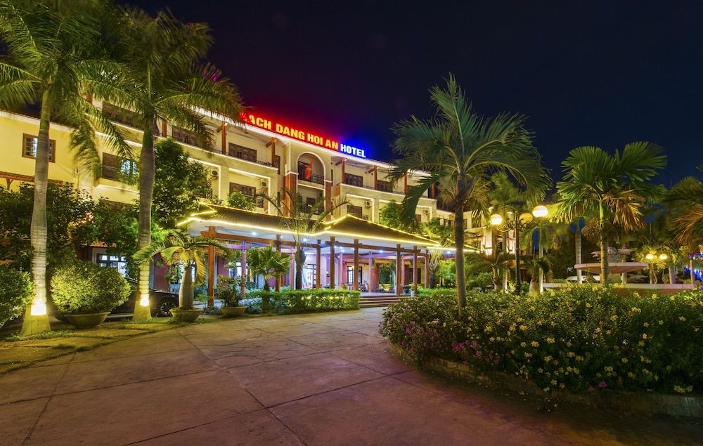 Bach Dang Hoi An Hotel3