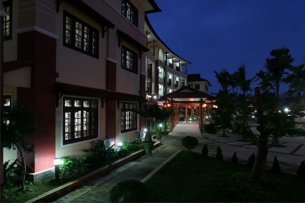 Bach Dang Hoi An Hotel1