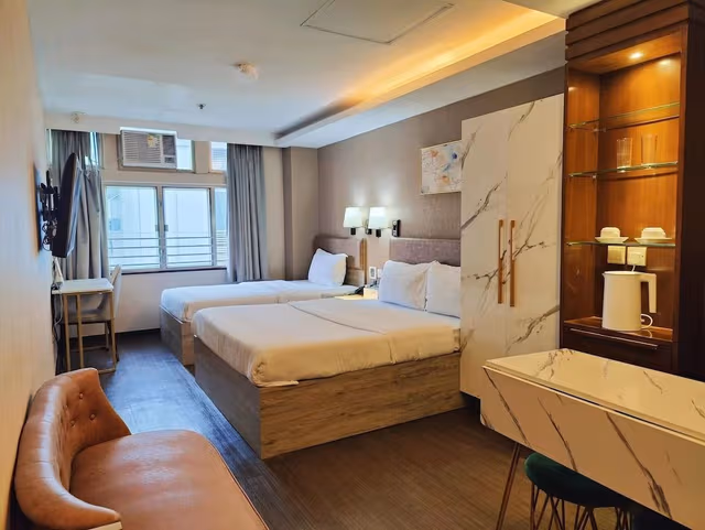 Family Room, 1 Bedroom, City View, Tower