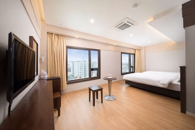 Deluxe Twin Room