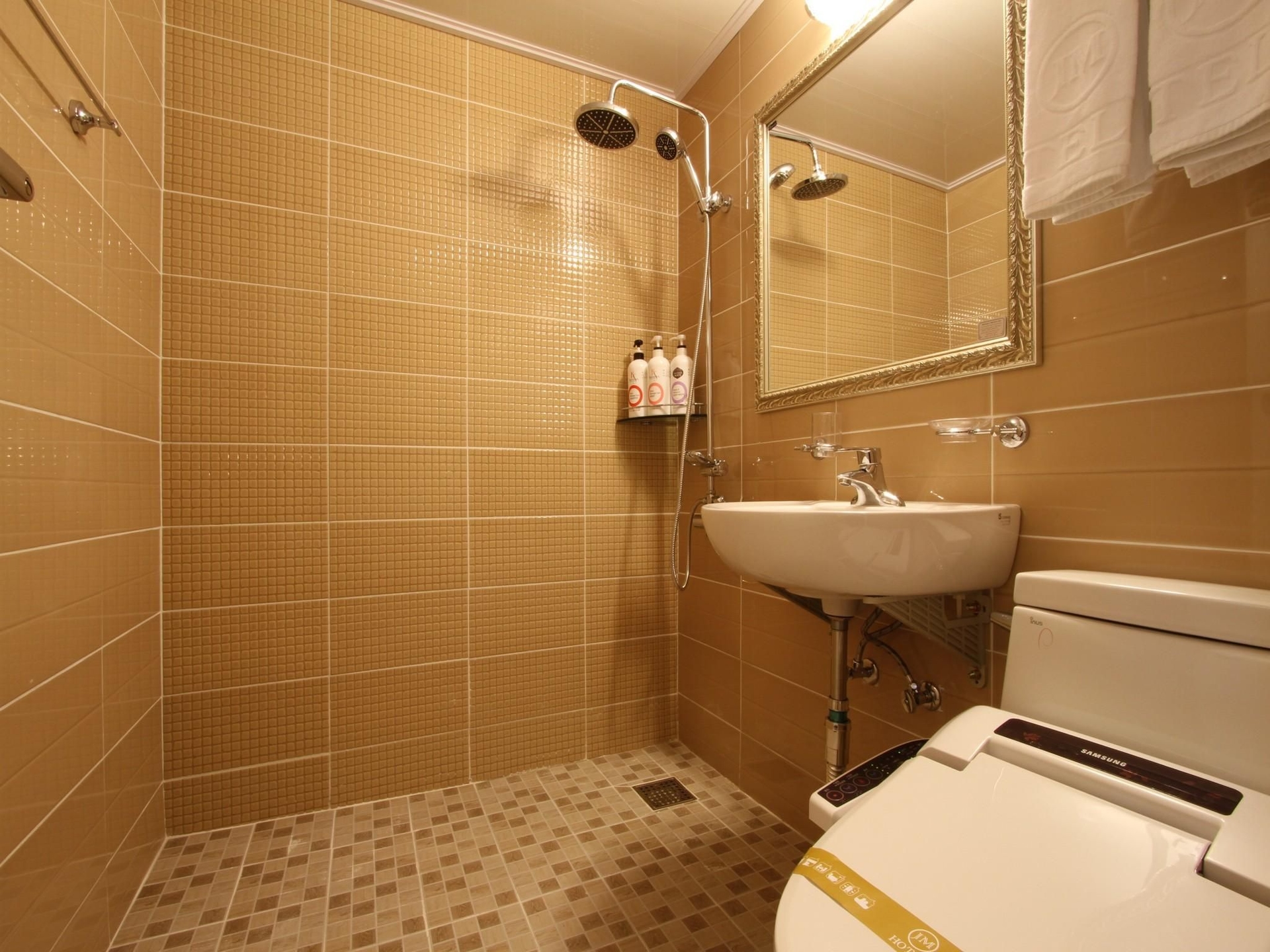 โรงแรมเจเอ็ม (Hotel JM)3